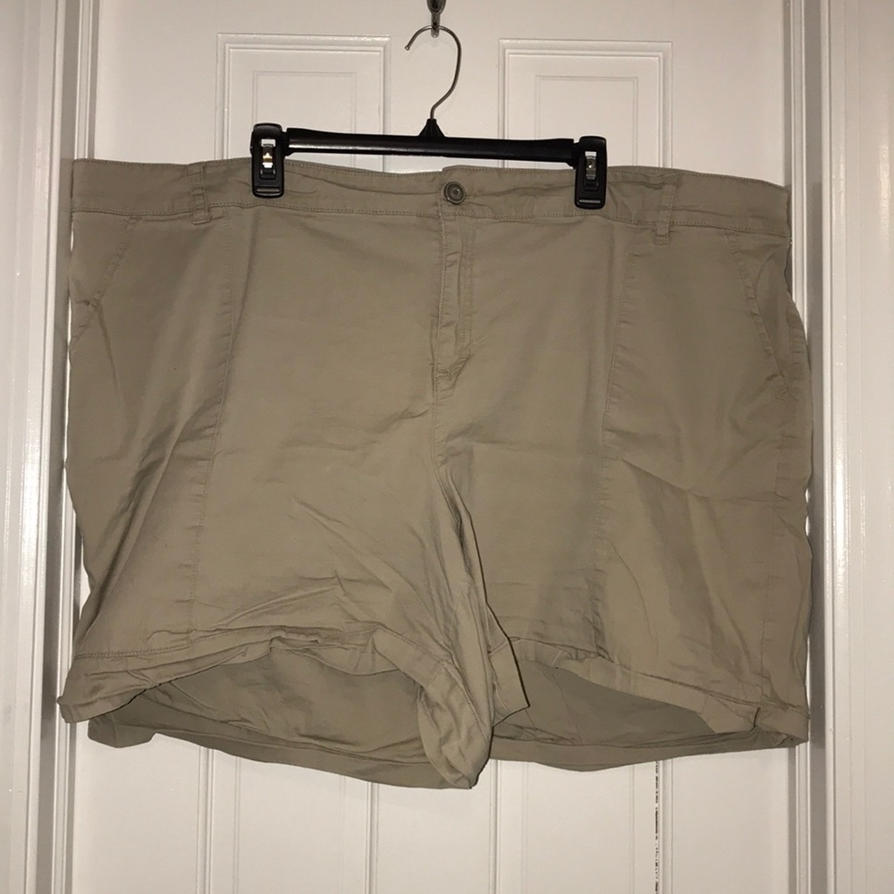 Lane Bryant khaki shorts